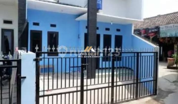 Twin House Minimalis - Dua Unit Saling Terhubung, Lokasi Strategis