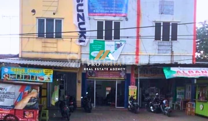 Ruko 3 Unit 2 setengah Lantai Dijual - Lokasi Strategis & Siap Usaha