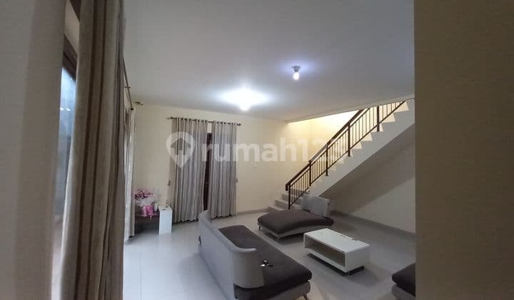 Comfortable 2-Story House in Buah Batu Square Bojongsoang, Bandung Regency