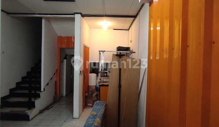 Ruko 3 lantai di gatot subroto dekat TSM, area ramai dan strategis