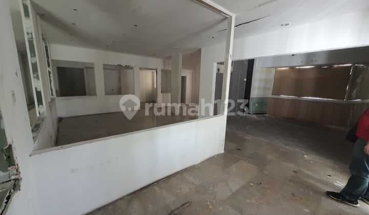 Ruang Usaha Strategis 3 Lantai di Mainroad Sutami Sayap Sukajadi Kec Sukasari Bandung