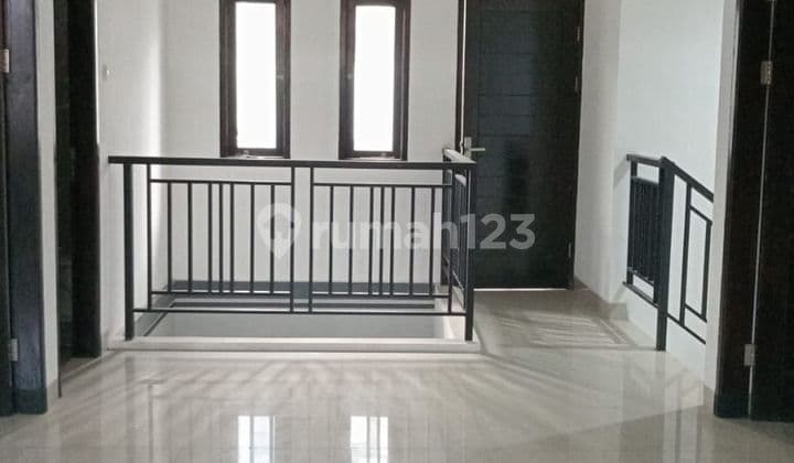 Rumah Baru Minimalis 2 Lantai Di Turangga Kec Lengkong Bandung (area Nama Alat Musik)