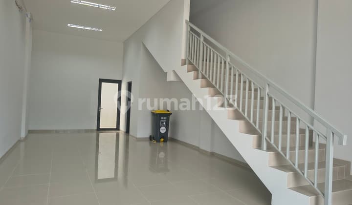 Ruko Baru Strategis 3 Lantai Sapphire Commercial Summarecon Bandung Kecamatan Gedebage Kota Bandung