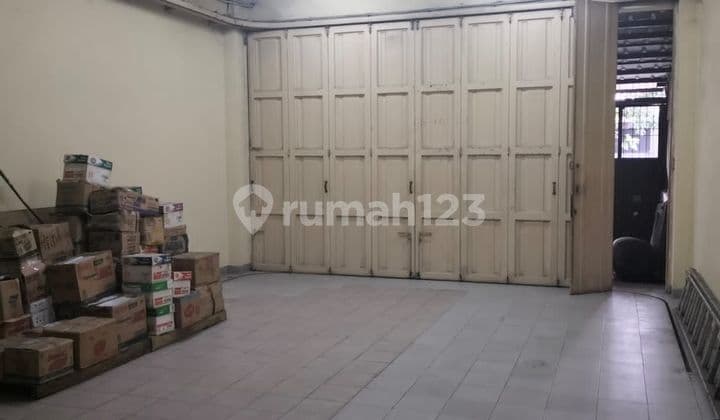 Ruko Ramai 3 Lantai di Guan An / Jl. Andir Kec Andir Bandung