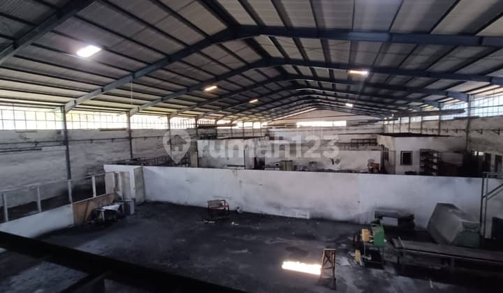 Gudang Luas di Kompleks Industri Mekar Raya Soekarno Hatta Kec Panyileukan Kota Bandung