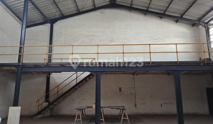 Ruang Usaha Strategis 1.5 Lantai Di Mainroad Pungkur Bandung