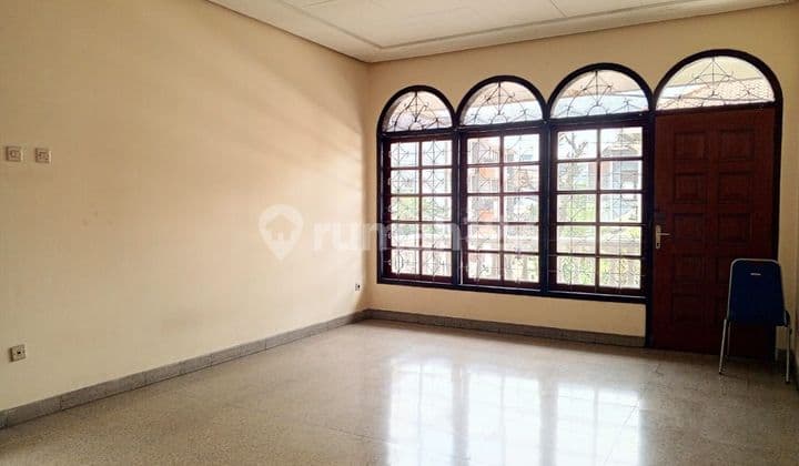 Rumah 2 Lantai Di Jl Sabar Kec Sukajadi Bandung