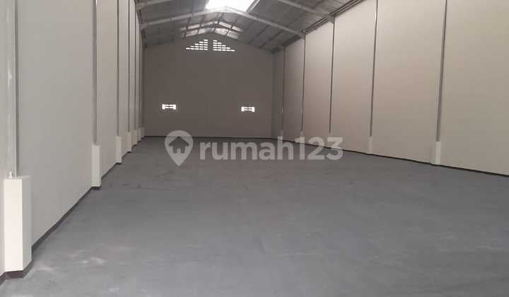 Spacious Warehouse, Great Price at Tki Sayap, Taman Kopo Indah
