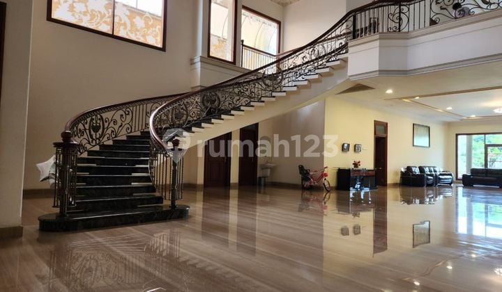 Rumah MEWAH Mediterania Graha Famili Surabaya Barat