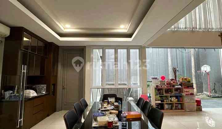 Premium Minimalis Rumah Mewah Pakuwon Indah