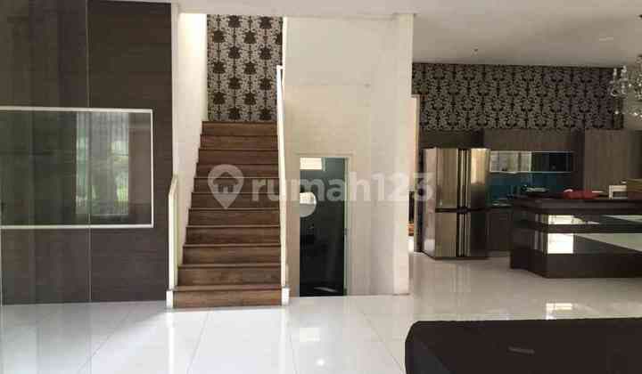LUXURY HOUSE RAFFLES GARDEN West Surabaya