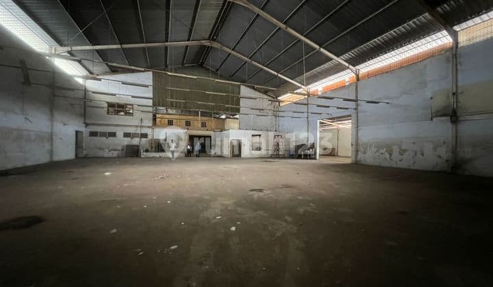 Dijual Gudang di Kapuk, Luas 2.600M, Akses Kontainer 40 Feet. Lokasi Strategis