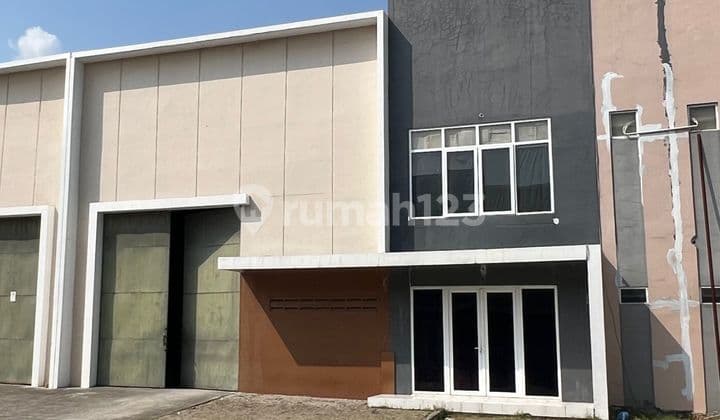 Dijual Gudang Di Pergudangan Laksana Uk 15x 30 Bagus Siap Pakai