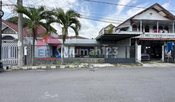 Disewakan Rumah Kamar Banyak Area Gunung Gunung Raya Tidar Cocok Untuk Cafe Atau Kos Kosan