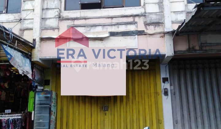 Ruko Di Kompleks Ruko Istana Lawang, Area Transit Bus Pariwisata