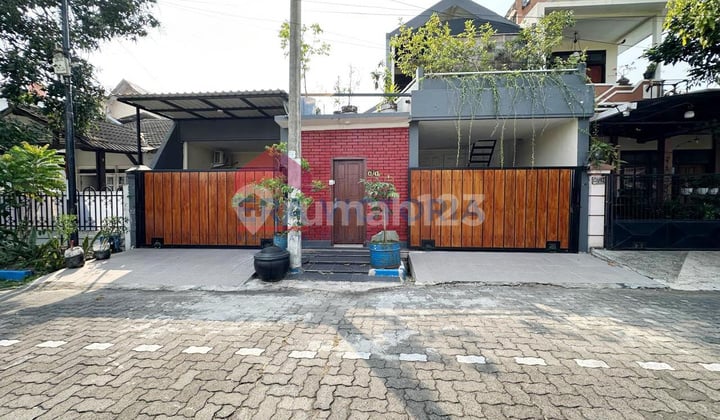 Rumah Sangat Terawat Layout Bagus Lokasi Araya Full Furnished