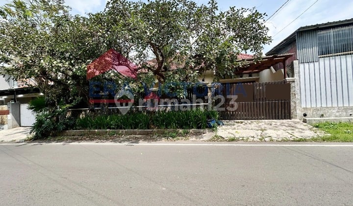 Rumah Sewa Lokasi Dekat UNMER Kondisi Istimewa Cocok untuk Keluarga