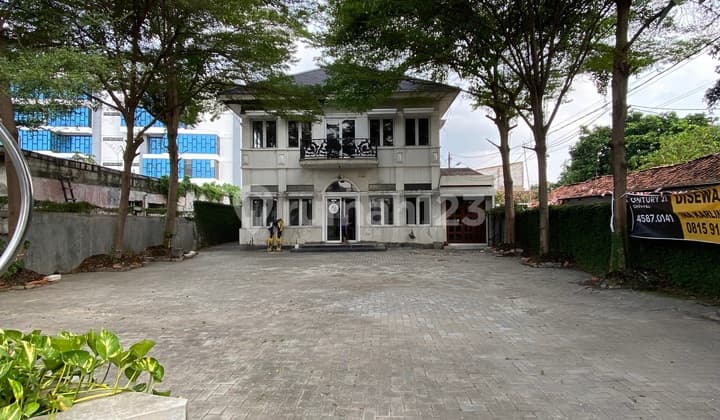 Ruang-usaha Cocok Untuk Cafe/ Coffeeshop/ Resto Di Pusat Kota Bekasi