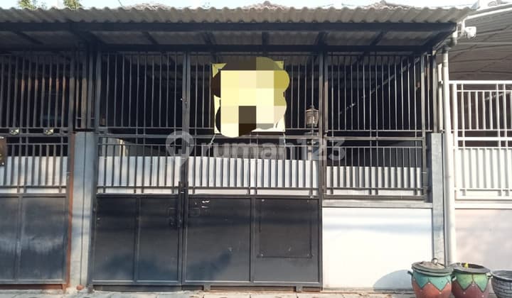 Well-Maintained Lebak Rejo Utara House, Kenjeran, Pakuwon City