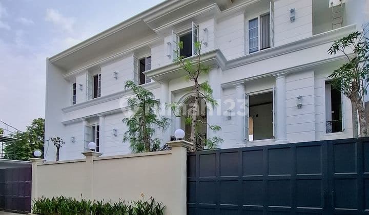 Rumah Baru Design Modern Classic Di Prime Area Kemang