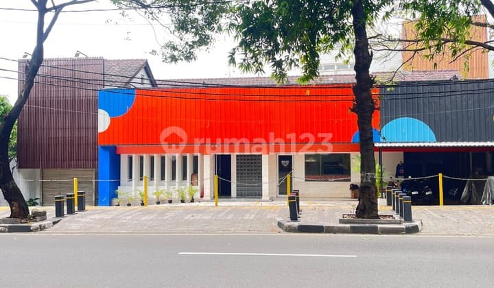 Business Space, Very Strategic Location in Kebayoran Baru.