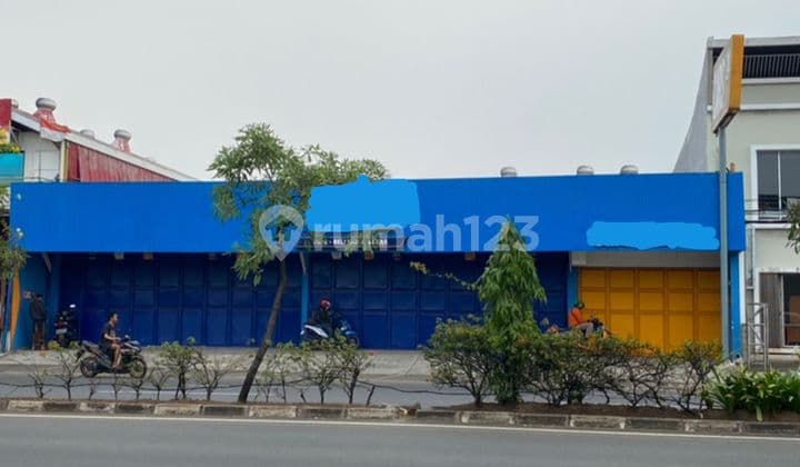 For Sale: Former Car Showroom Building in Raya Serpong, Tangerang