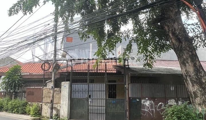 Dijual.rumah Tua Hitung Tanah Di Kampung Bali Jakarta Pusat
