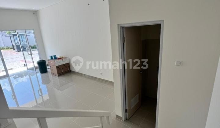For Rent Pisa Grande Shop House in Gading Serpong, Tangerang - Prime Location