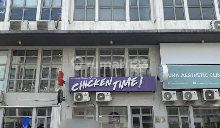 Disewakan/Dijual Ruko 3 Lantai Siap Pakai di Mozia Bsd Tangerang
