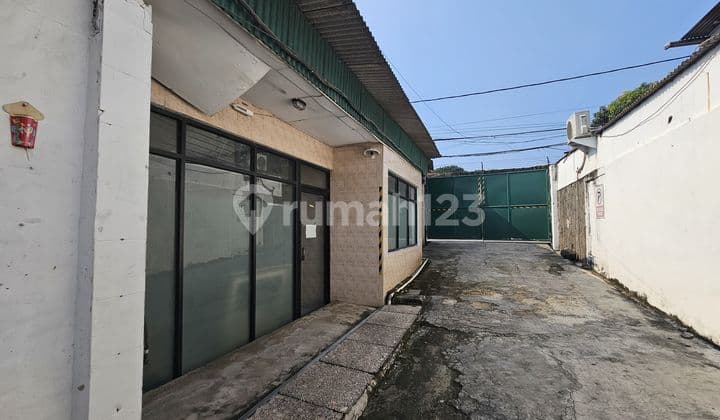 Dijual Gudang Tua Pinggir Jalan Akses Kontainer Kapuk Jkt Utara