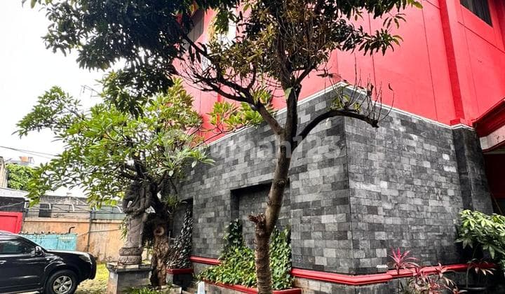 Dijual Gedung 3 Lantai Di Bawah Harga Njop Di Jakarta Pusat