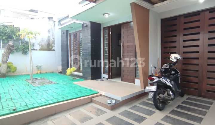 Dijual Rumah Bagus di Bukit Cirendeu, Tangerang Selatan. Cepat.