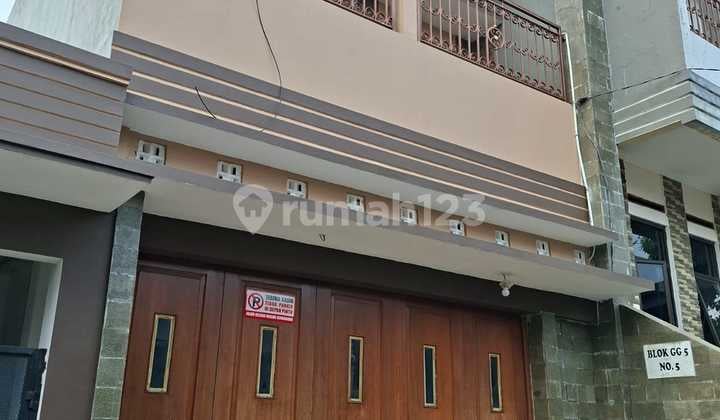 Rumah di Pancoran Mas - Depok, Megah, Mewah, Hot Sale, 1,45 M