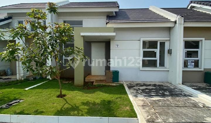 Dijual Rumah di Sumarecon Emerald Karawang, Bagus, Siap Huni,