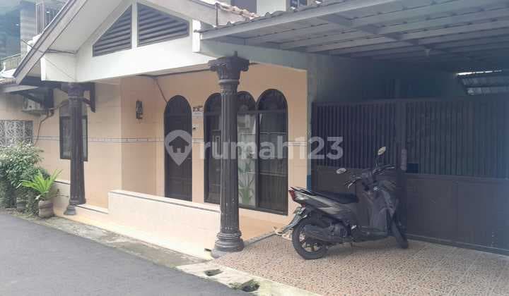 Rumah di Tamansari, Lebak Bulus, Jakarta Selatan, Siap Huni