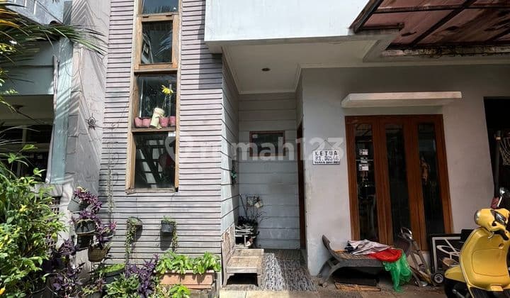 Rumah di Bona Indah, Lebak Bulus, Jakarta Selatan