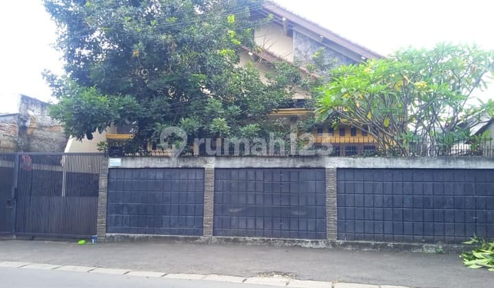 Rumah di Jl Darusaadah, Cinangka, Depok, Bagus, Semi Furnish, SHM