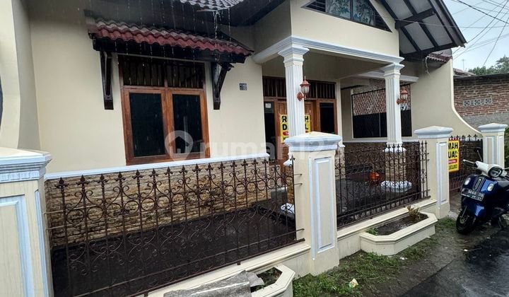 Rumah di Cirebon, Perumnas, Dekat Taman Kota