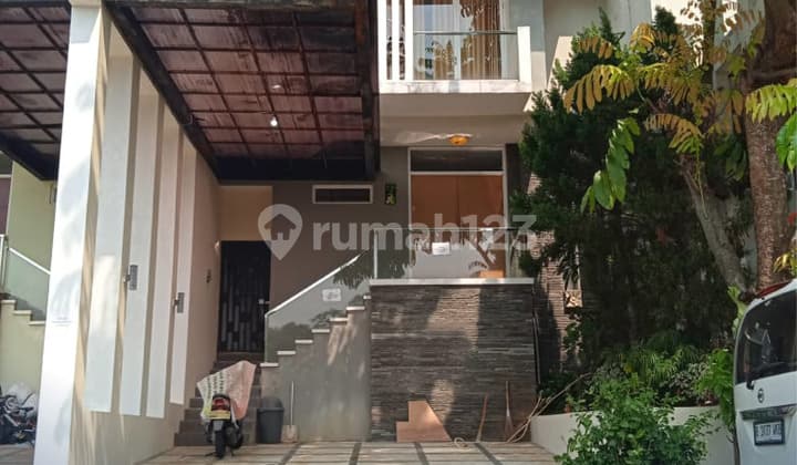 Rumah di Tangerang, Pondok Cabe, Komplek Elite Modernhill