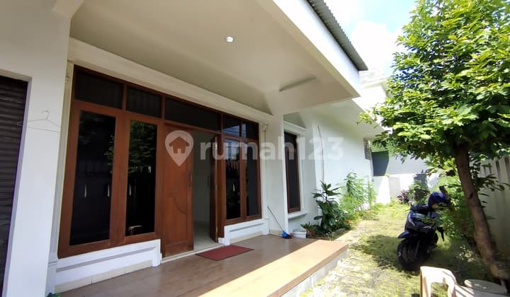 Rumah 1 Lantai Kawasan Elite Strategis Nyaman Di Dharmawangsa