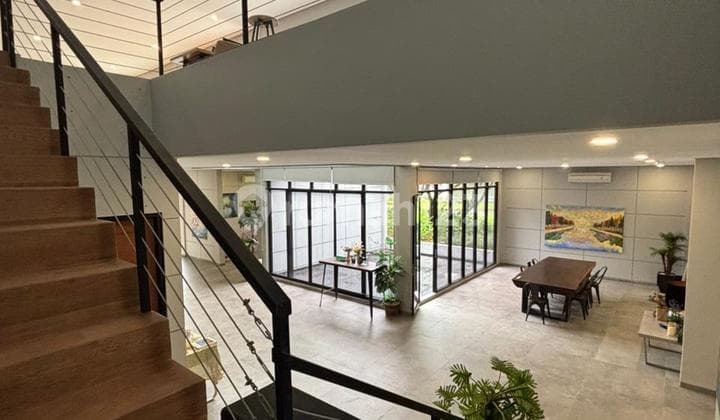 Rumah Seperti Villa View Danau di Cluster Scarlet, Gading Serpong