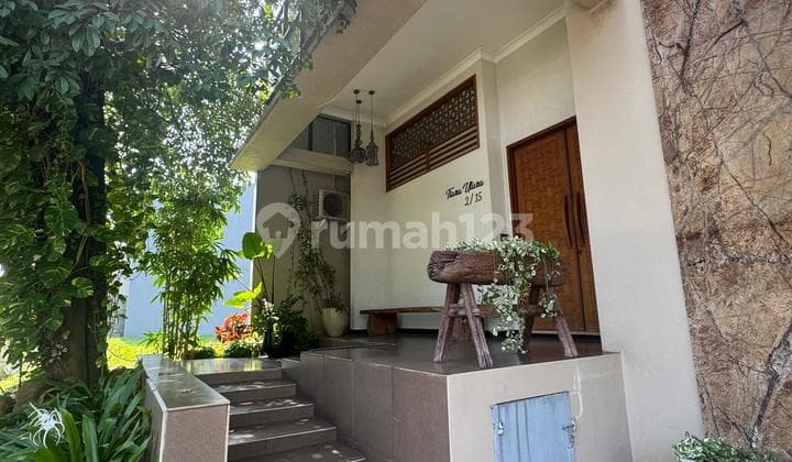 Marble-Floored Luxury House in Tiara PHG, Gading Serpong