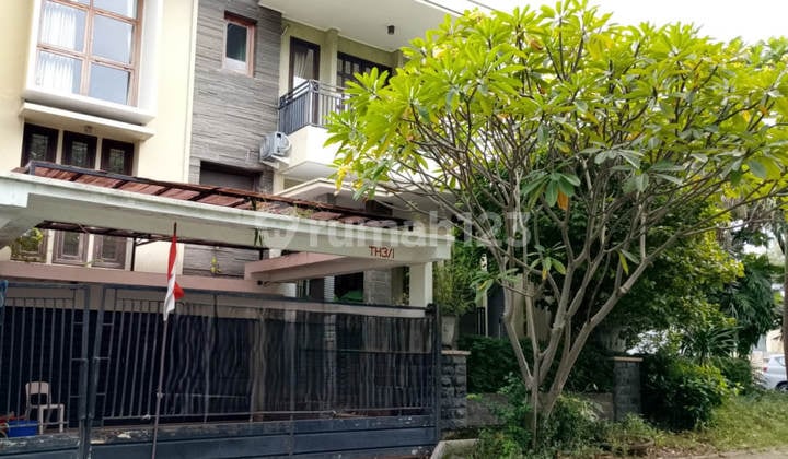 Affordable Citraland Surabaya House Rik.nw306