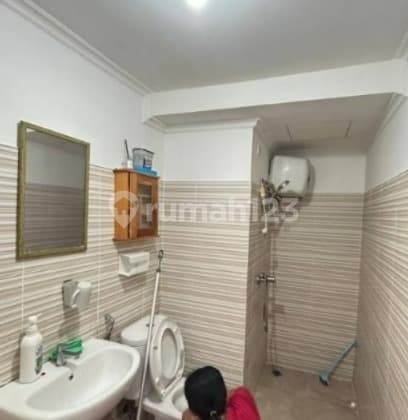 AFFORDABLE PEAK GOLF HILL APARTMENT SURABAYA RIK.NW029