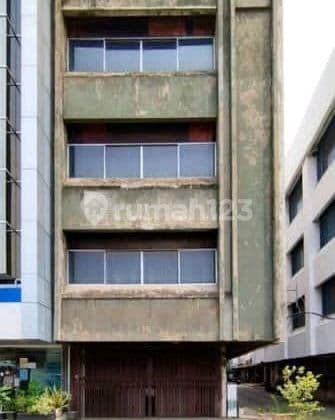 Ruko Hook di Samanhudi Pasar Baru Jakarta Pusat Bangunan 4 Lantai Strategis Ramai Komersial