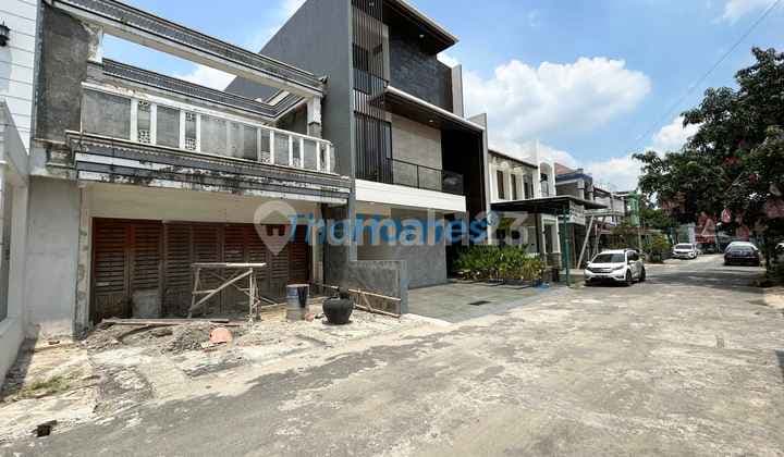 Rumah Hitung Tanah di Kalibata Batu Merah, Pejaten Timur, Dalam Cluster One Gate System