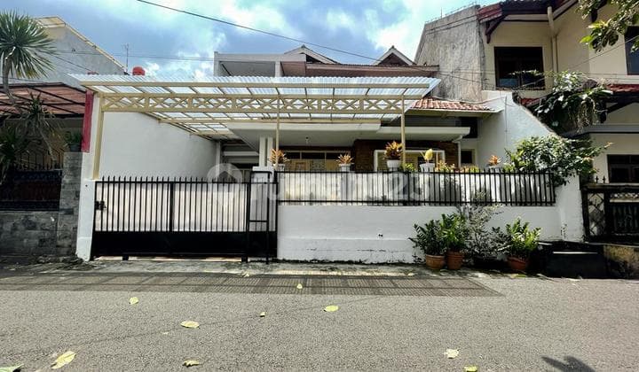 Rumah Siap Huni Lingkungan Yang Nyaman Dan Tenang Di Tebet Barat