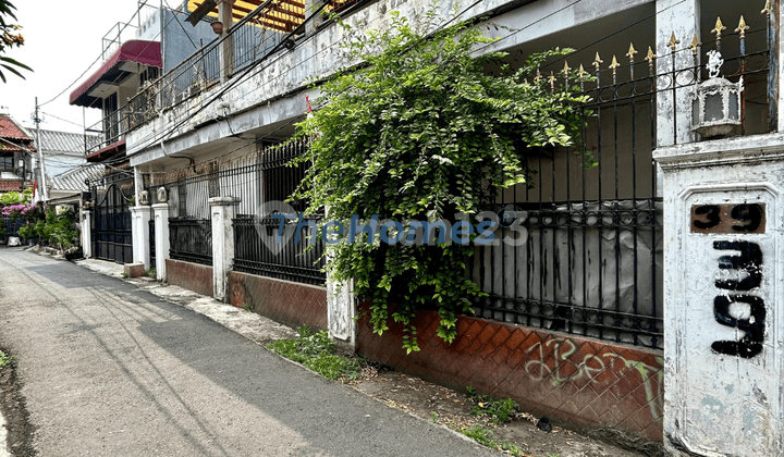 Rumah Tua Hitung Tanah Di Tebet, Jakarta Selatan