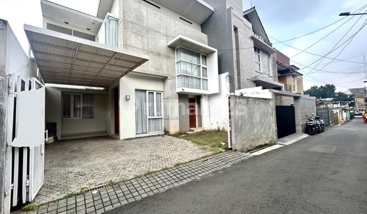 Rumah Modern Minimalist Di Tebet Barat Akses Lebar