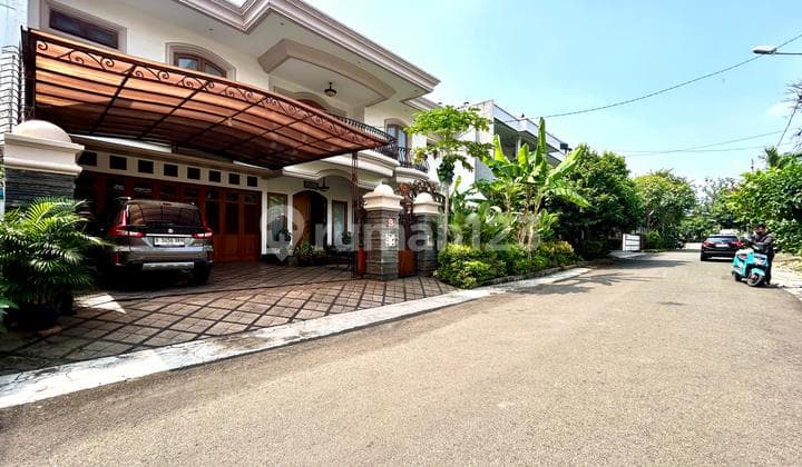 Rumah Mewah Komplek Premium Tebet, Akses Jalan Lebar